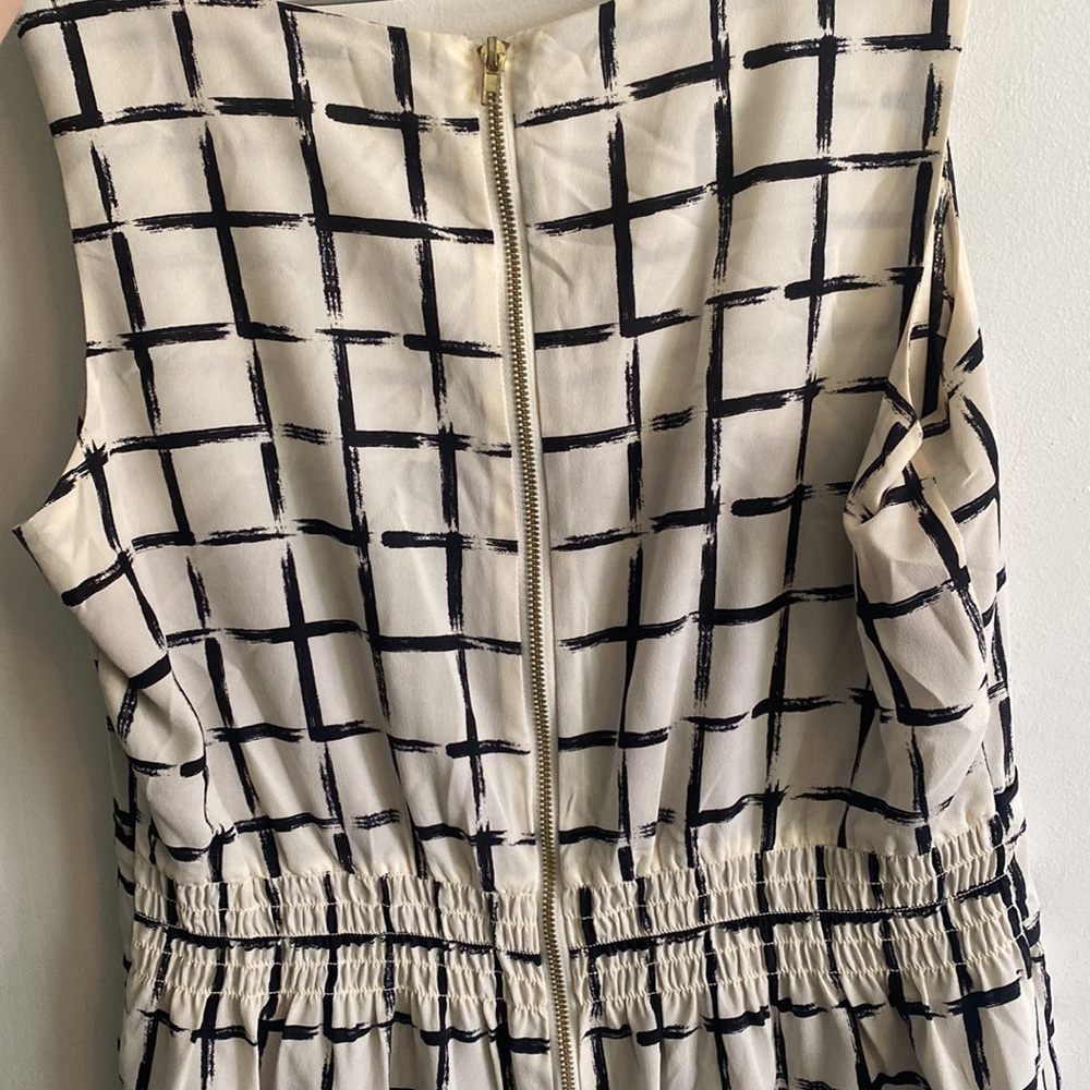 Grid Design Dress - Picture 4 of 6